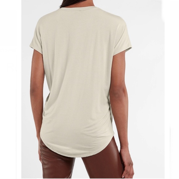 Express Beige Relaxed V-Neck London Tee Size XL - Picture 3 of 10
